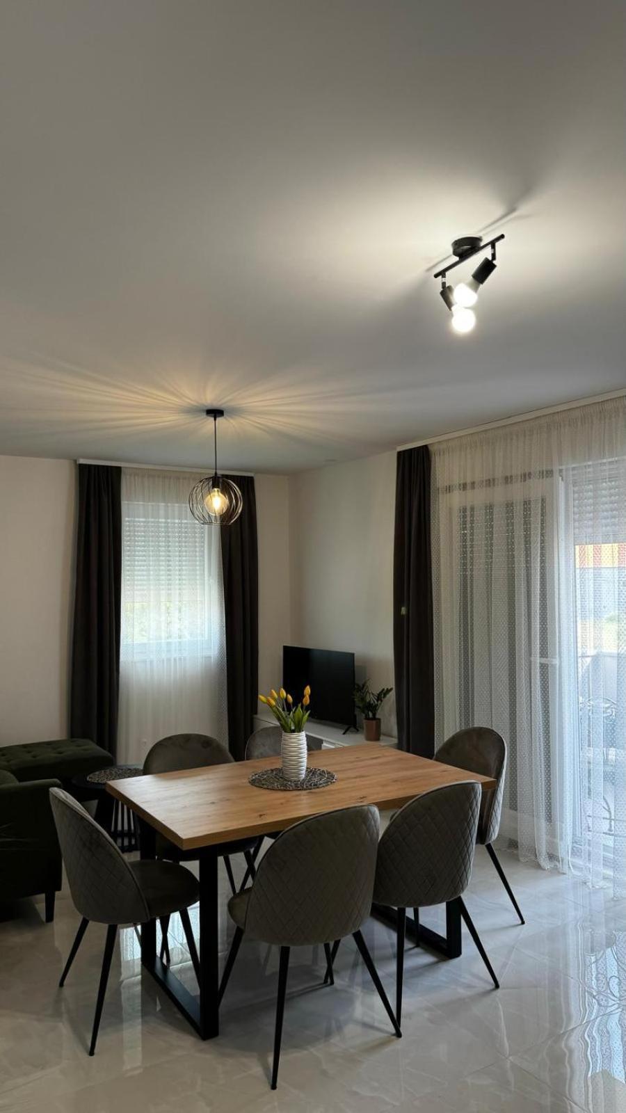 Nino Apartment *