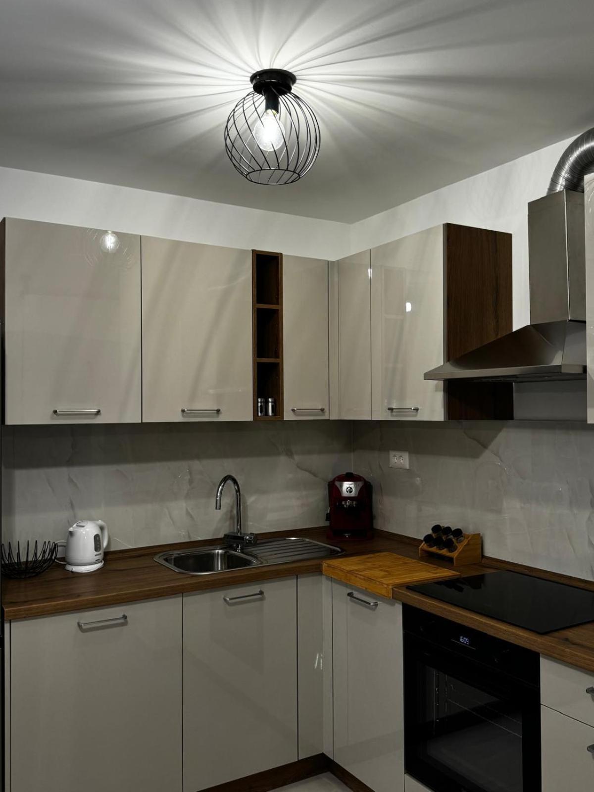 Apartment Nino Dugopolje