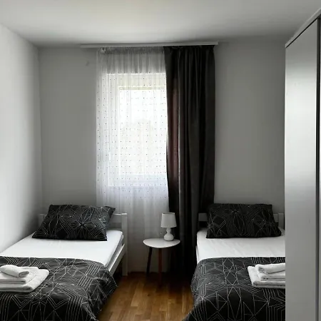 Apartman Nino Dugopolje Exterior photo